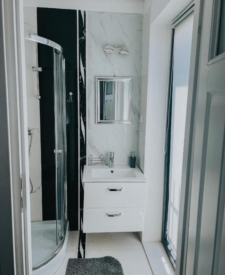 מלון קמיאן פומורסקי Marina House מראה חיצוני תמונה